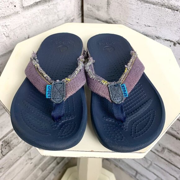 Crocs Classic Navy Blue Canvas Thong Flip Flops Sandals Big Kids J1 - Picture 1 of 10